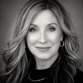 Lisa Stout