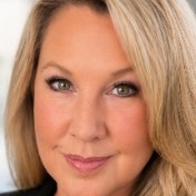 Kathleen Chmura