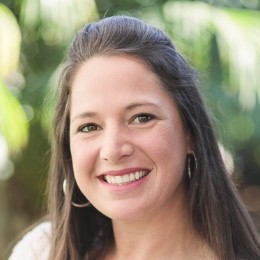 Rebecca De Alba