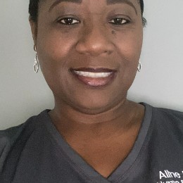 ALINE BAYARD
