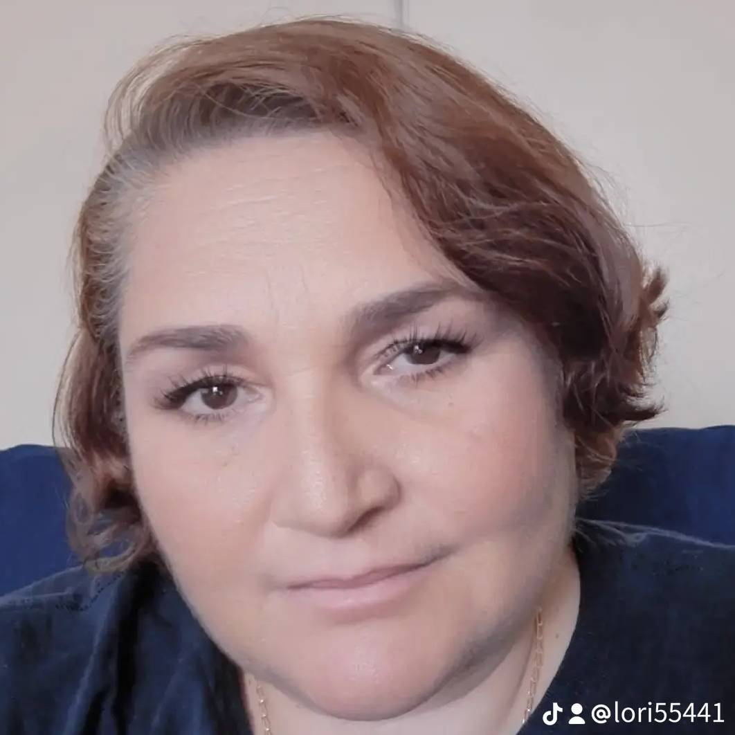 LORIAN GONZALEZ