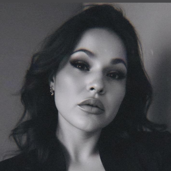 Danielle Flores