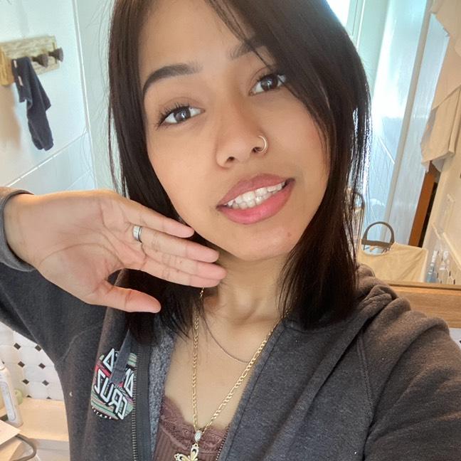 Ana Flores