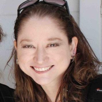 Silvia E. Ramirez