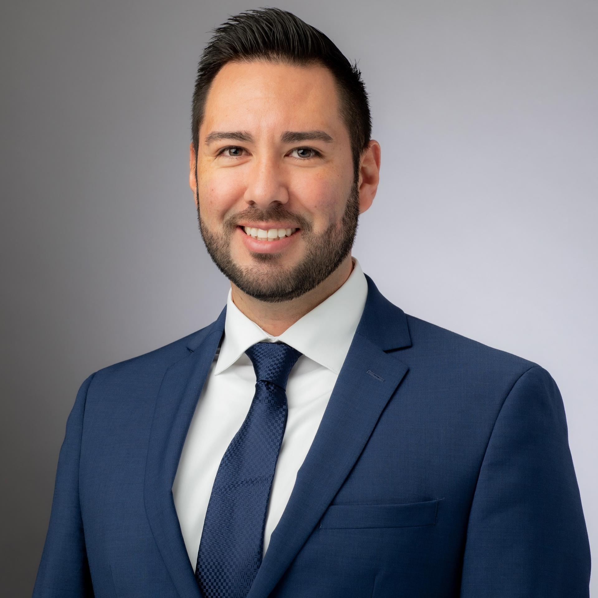 EDUARDO ROSALES