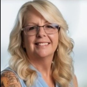 Cathy Woolheater