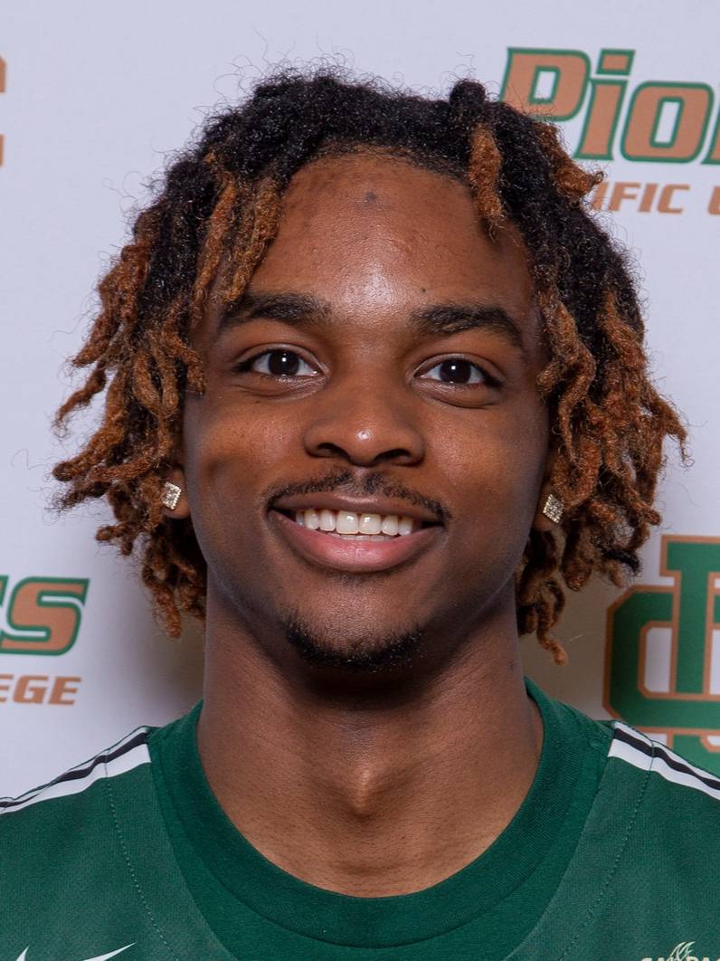 Gyasi Farries