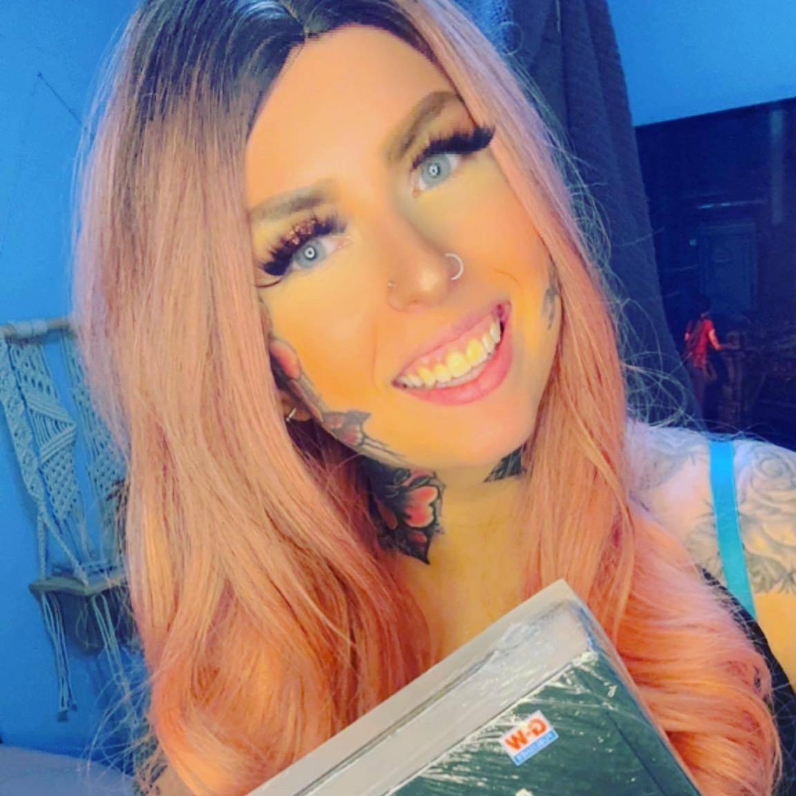 Hayley Dellamuth