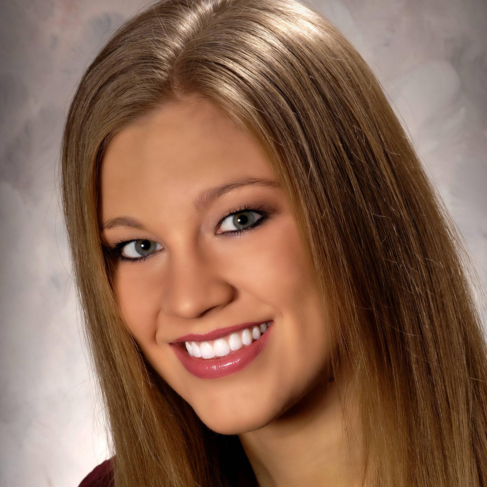 Annie Simmons