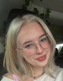 Tess Adams