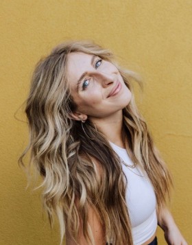 Alexandra Lueck