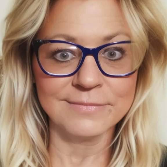 Pamela Locke
