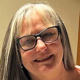 Stephanie Hanks