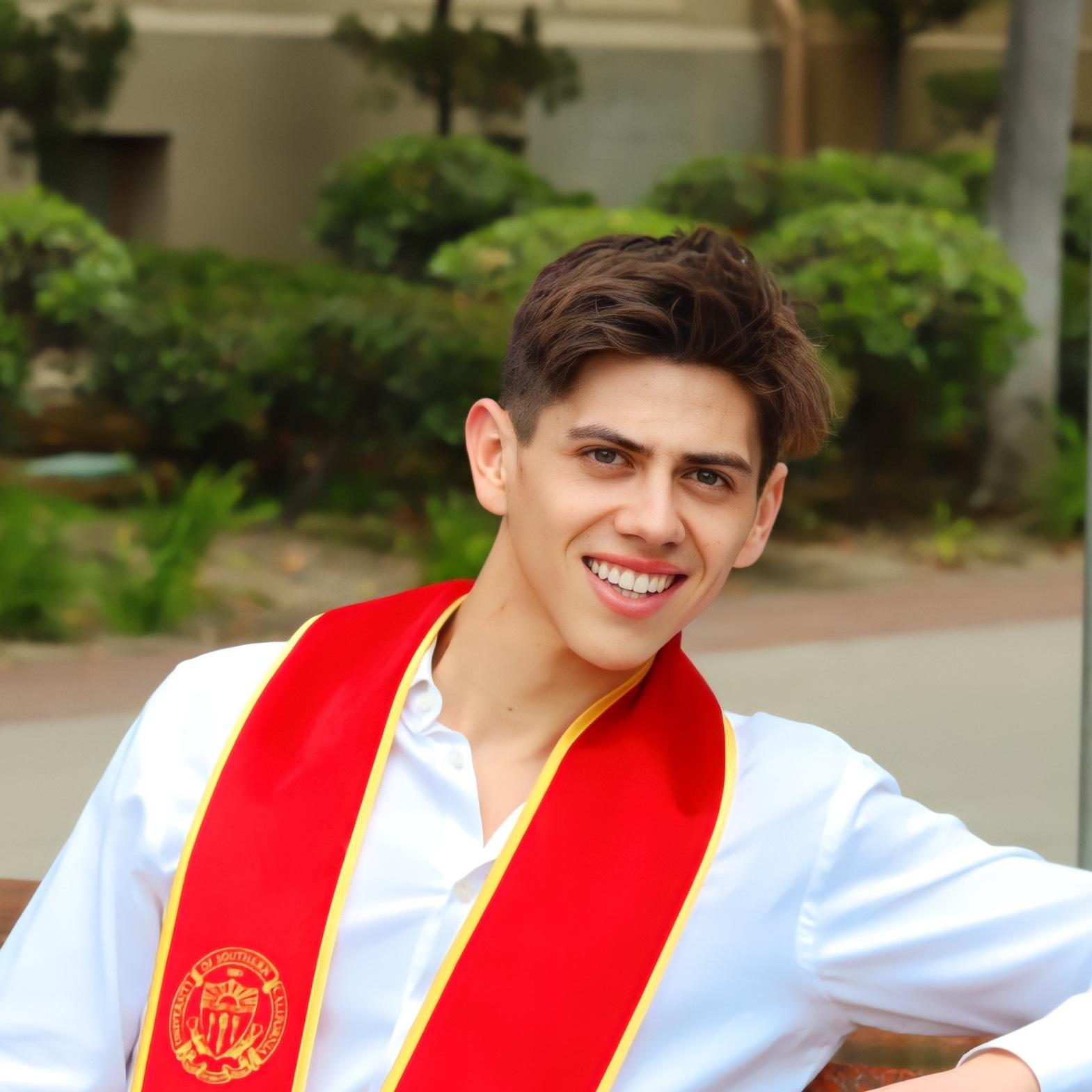 CRISTOPHER MACIAS