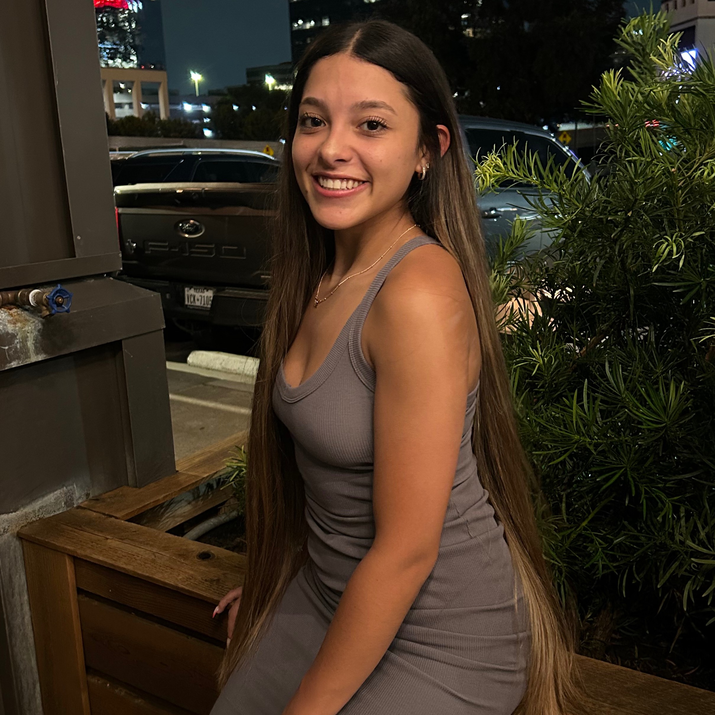 Elizabeth Hernandez