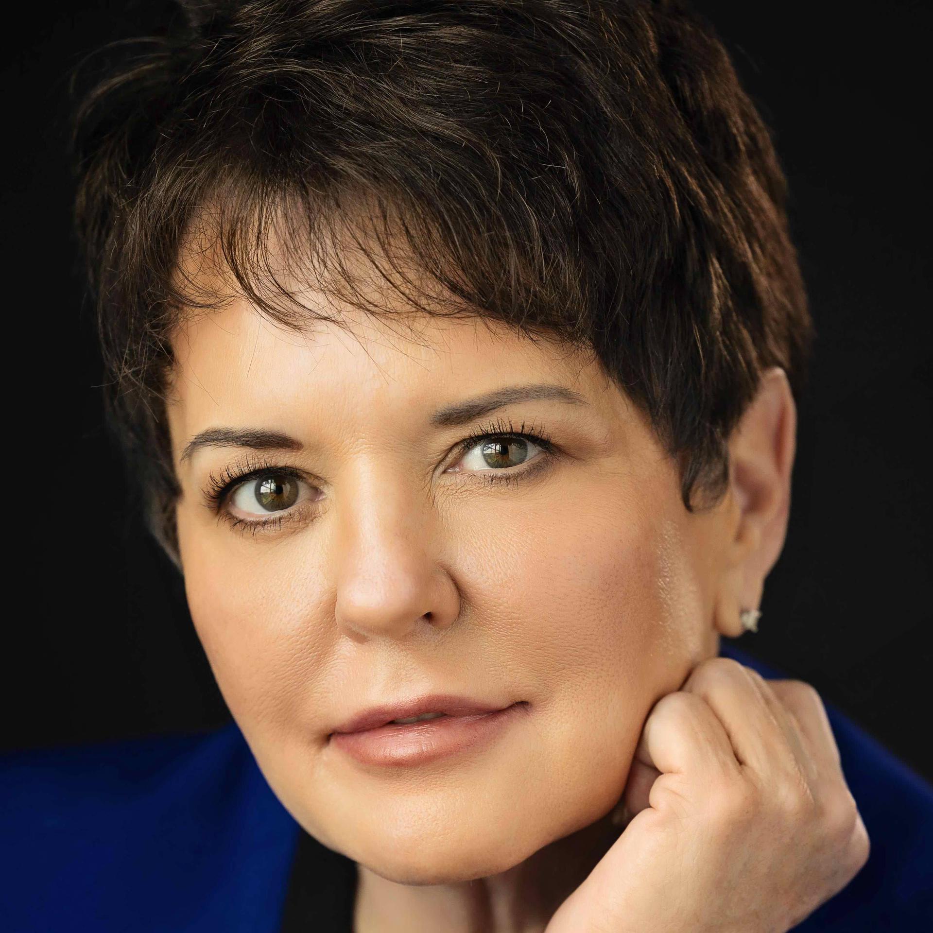 Mary Beth Lewis