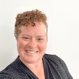 ANDREA CURTIS