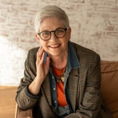 Lisa J. Richardson