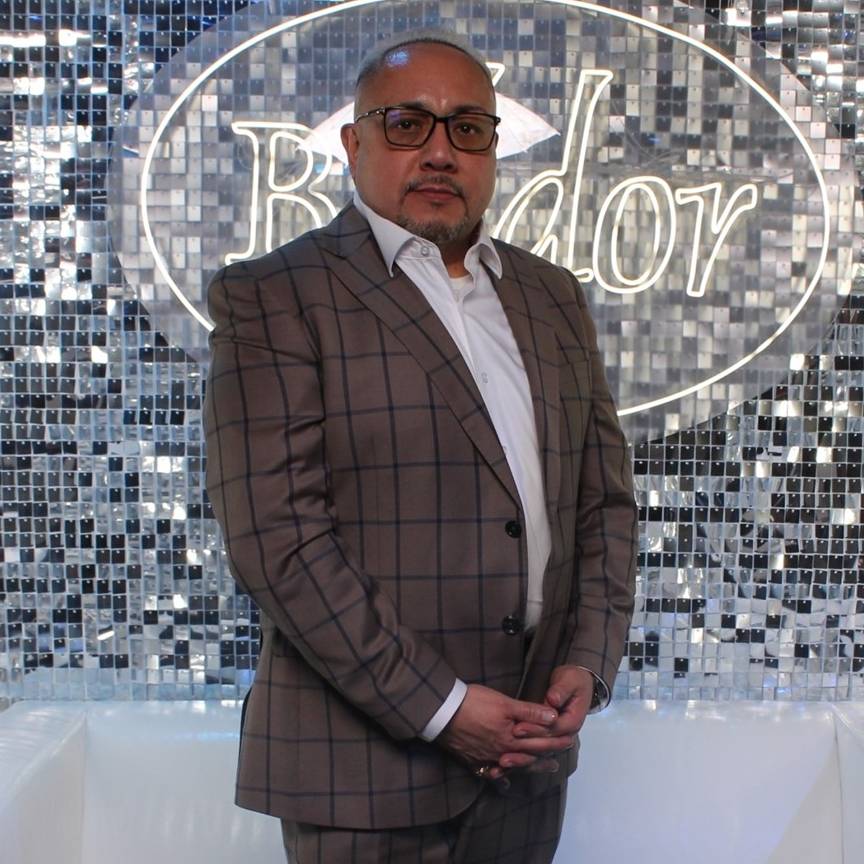 Walter L Arana