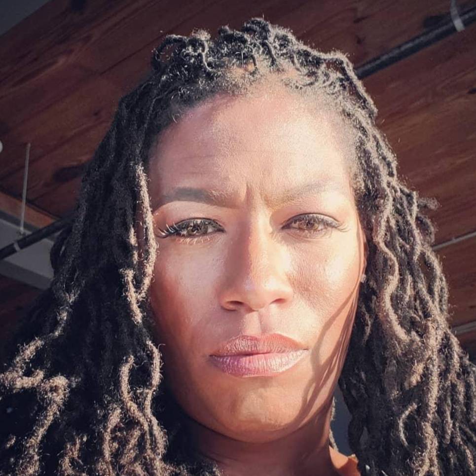 Amanda Robinson