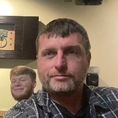 Dustin Vaden