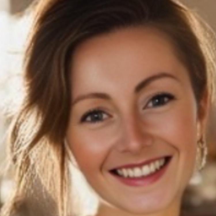 Rebecca R Roland-Solivan