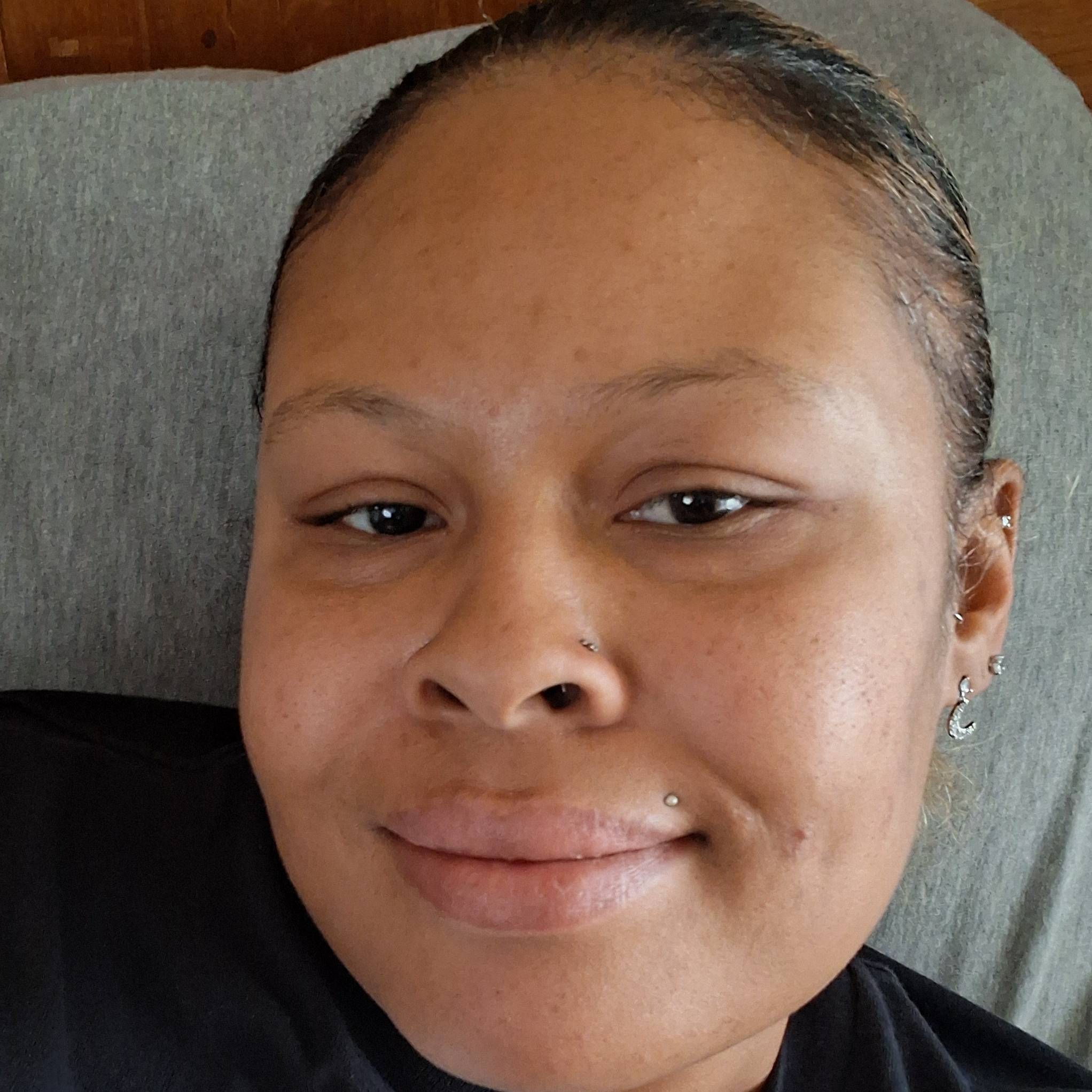 Teneko Lewis