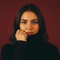 Arianna M Proano