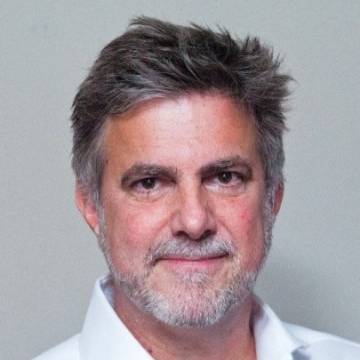 Noel Holmes