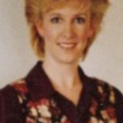 Traci Kelly
