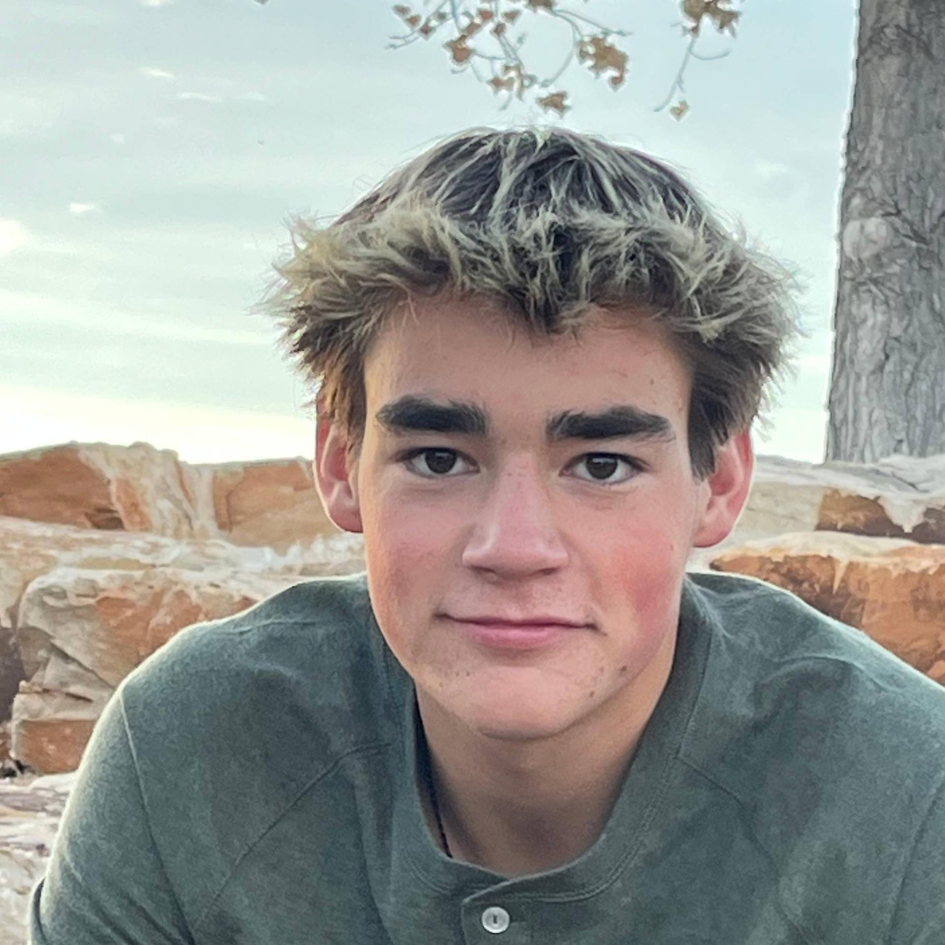 Sean Holt