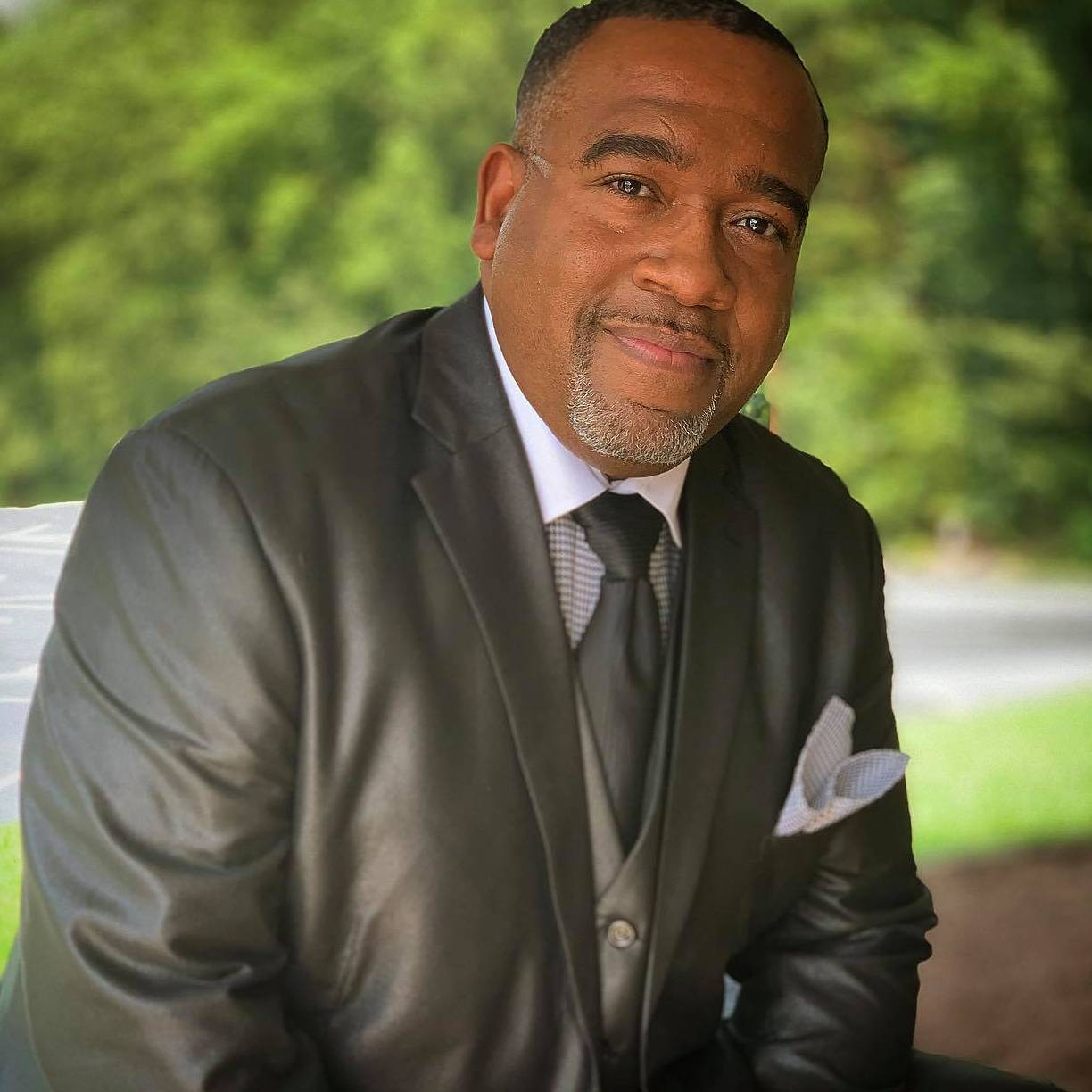 TONY W. BARR