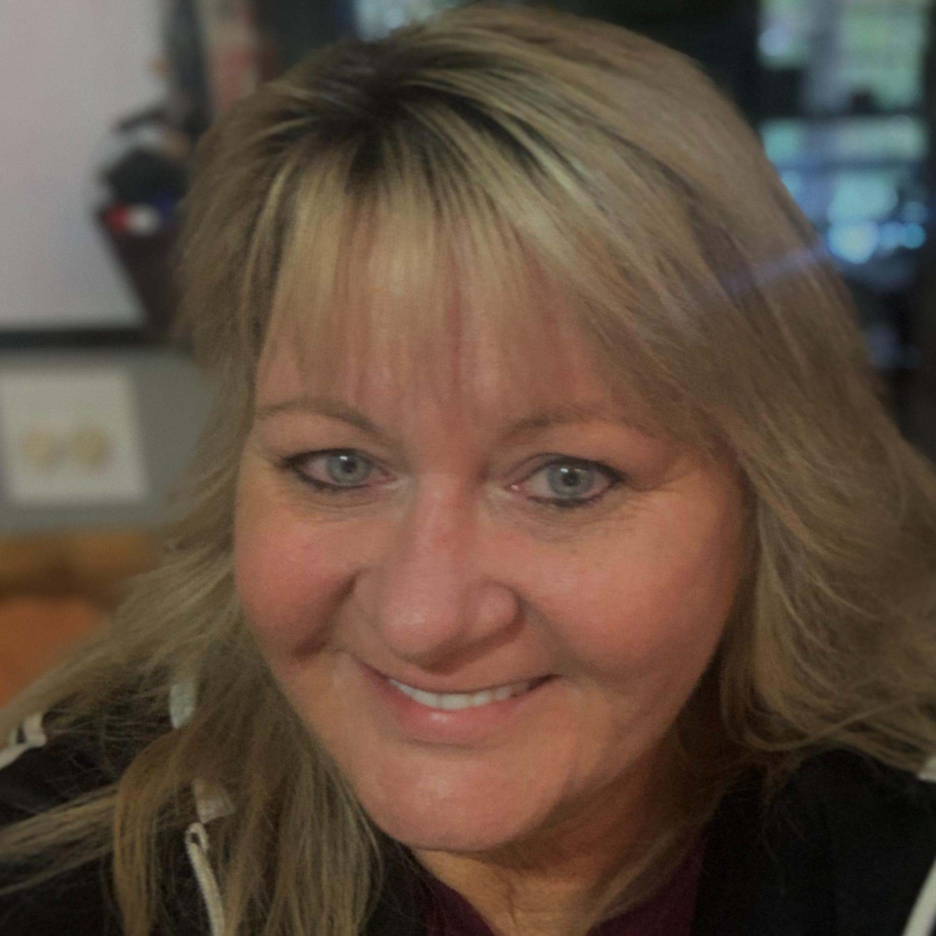 Cynthia Ray