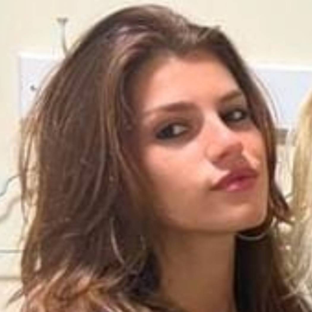 ANAHI SOFIA MANIA