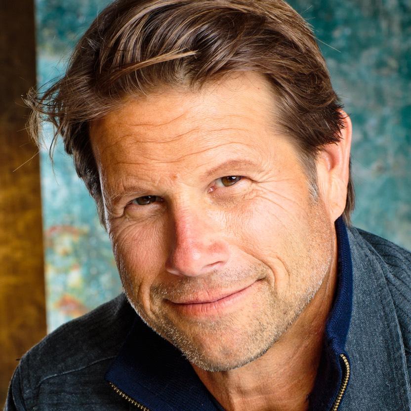 DEREK GRAUER