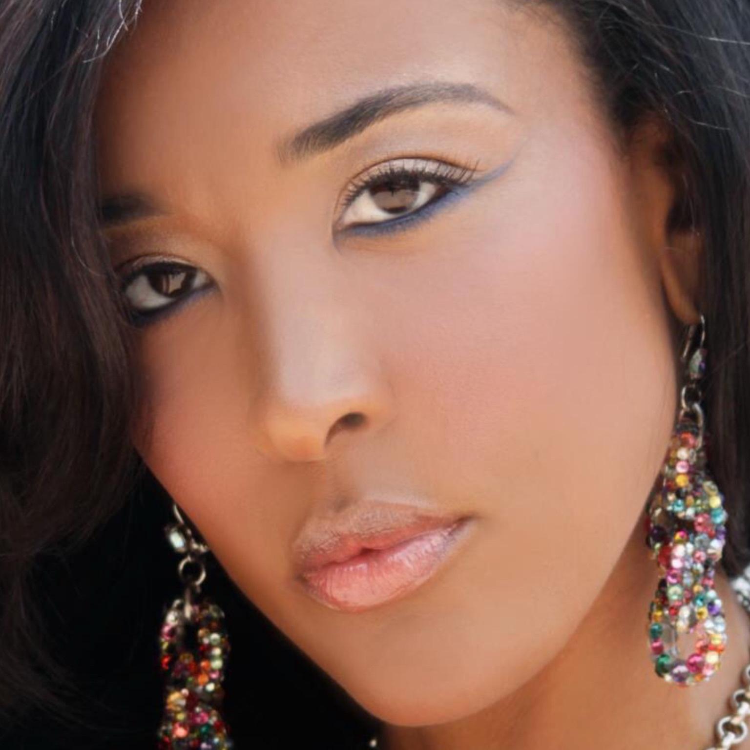 INDIA BROWN
