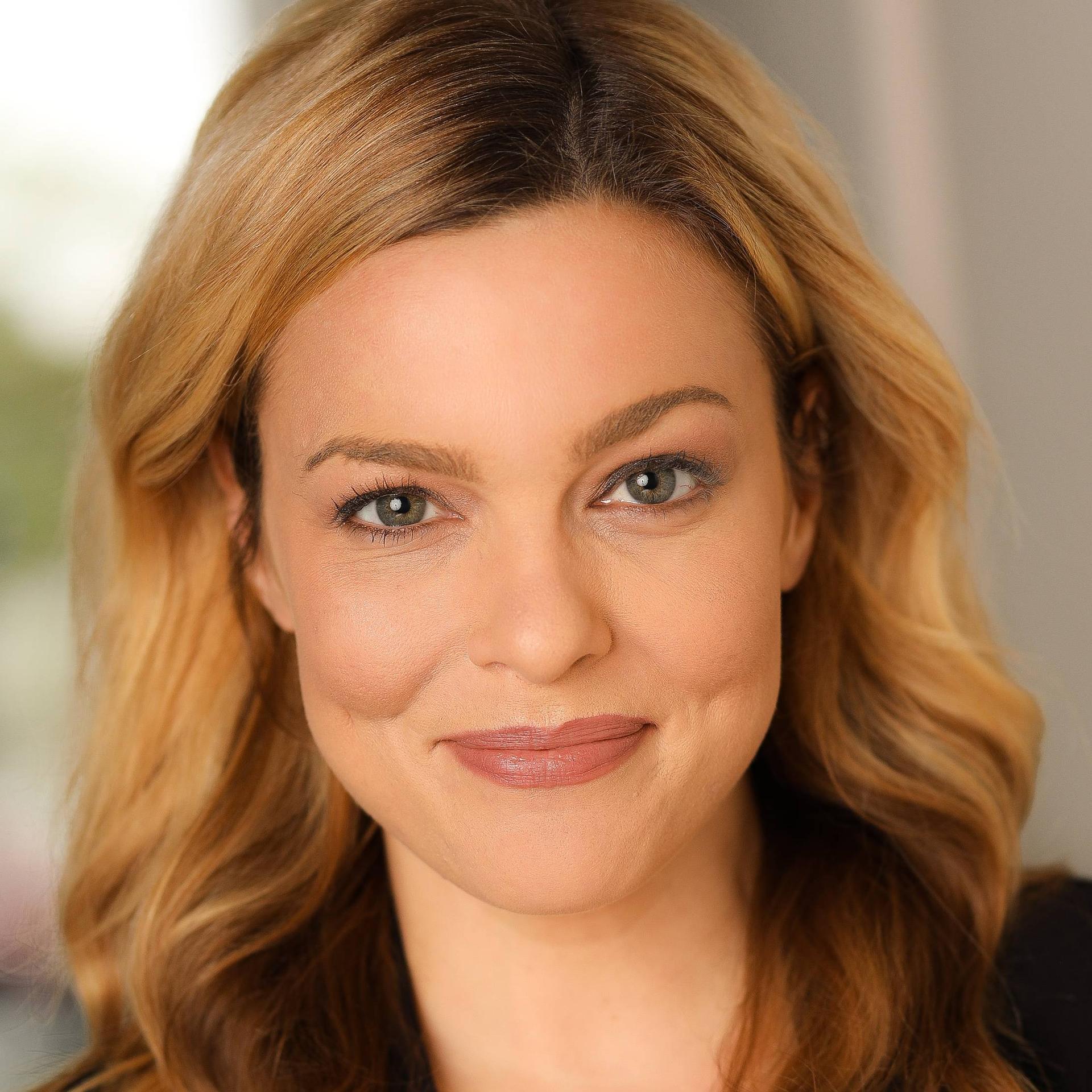 Carly Reeves