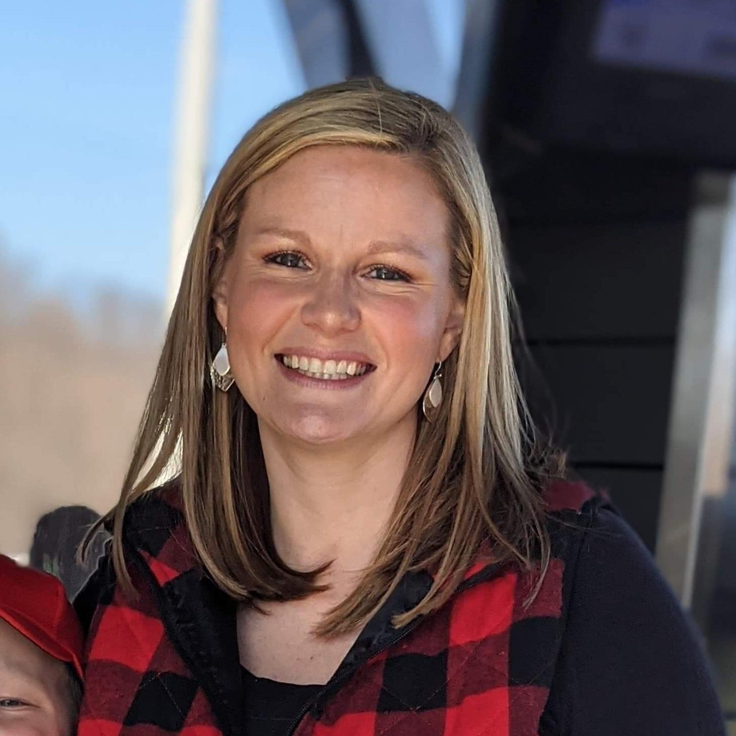 AMANDA B. STOLARZ